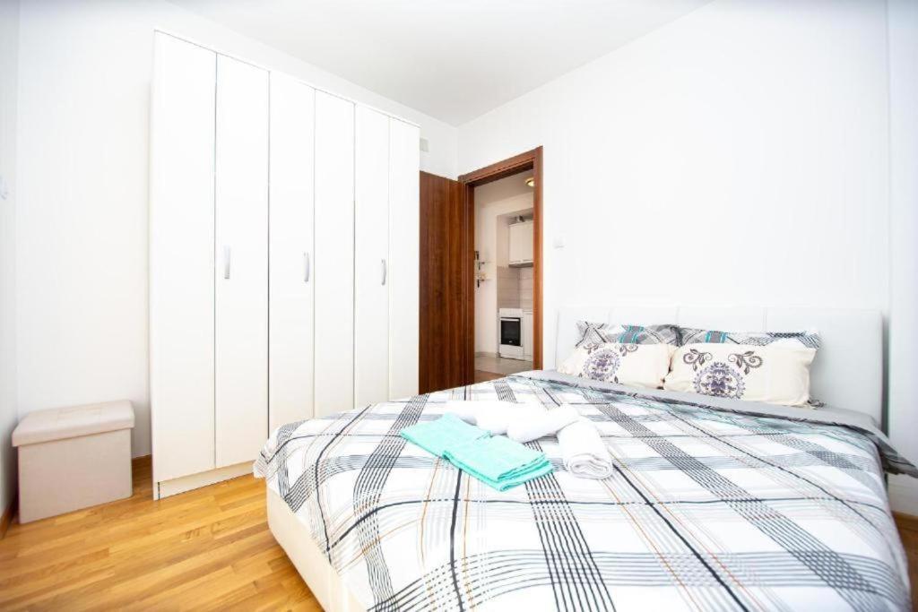 Apartmans Budva Centar Bagian luar foto