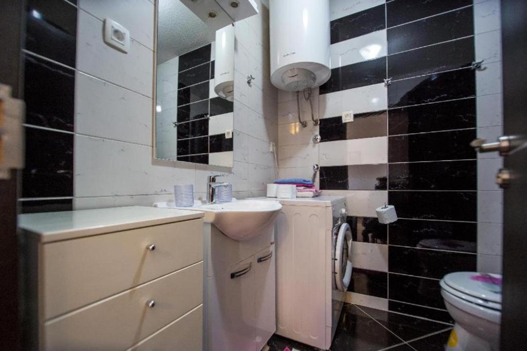 Apartmans Budva Centar Bagian luar foto