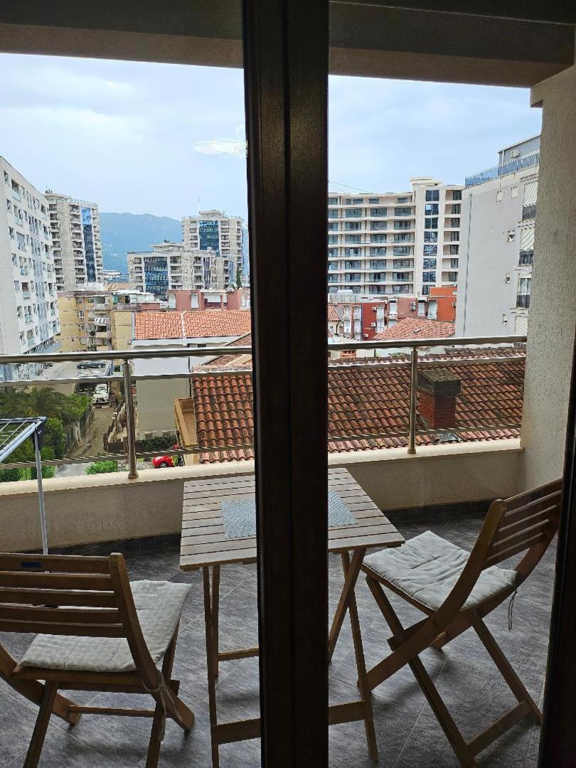 Apartmans Budva Centar Bagian luar foto