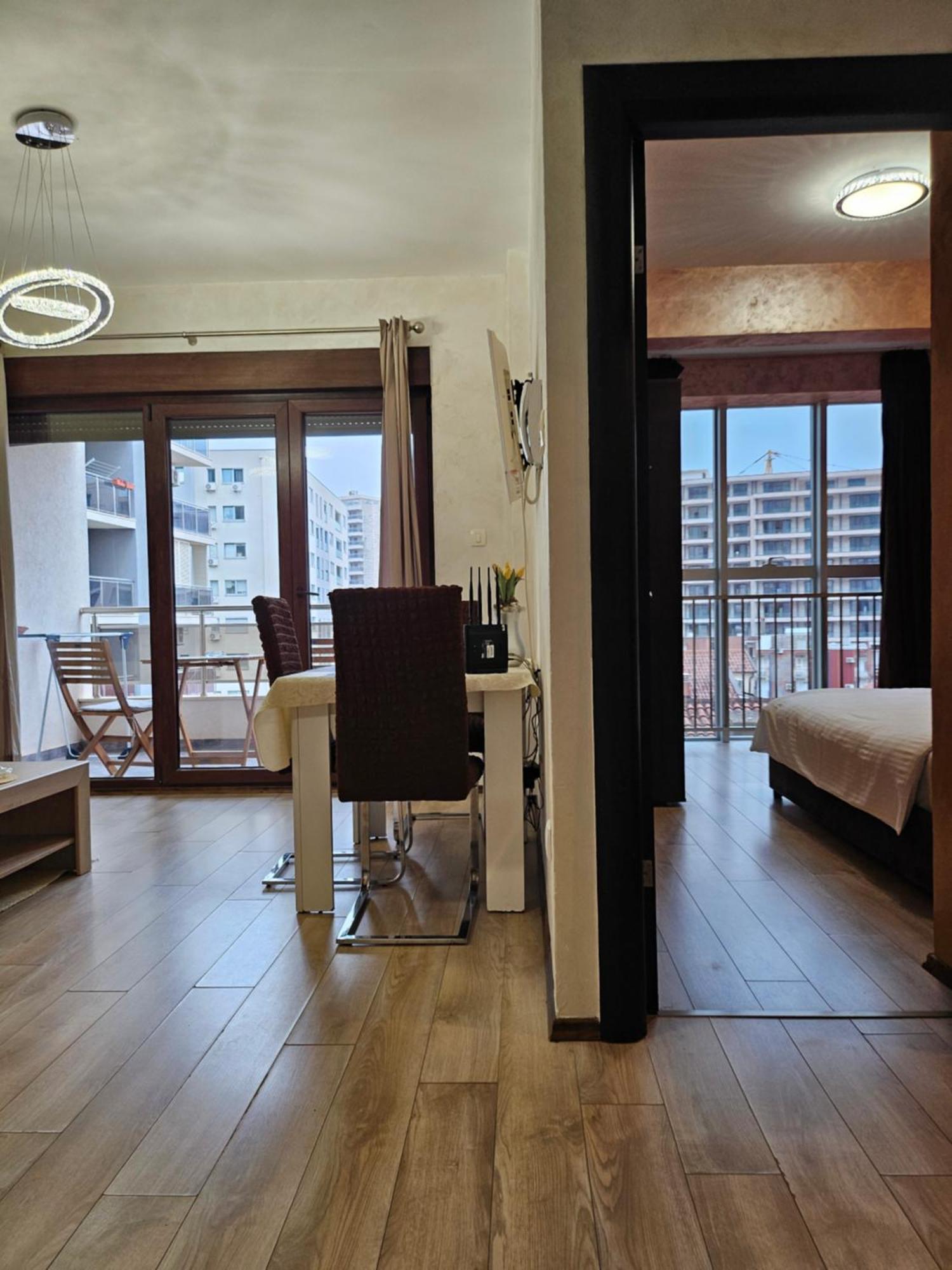 Apartmans Budva Centar Bagian luar foto